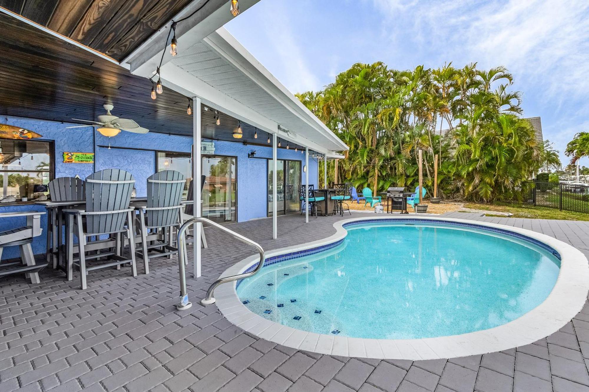 Canal-Front Oasis With Dock And Kayaks In Cape Coral! Luaran gambar